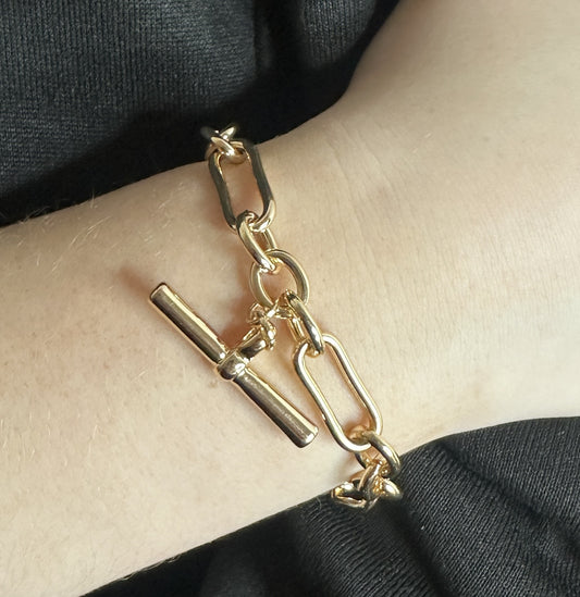 The White Rose Bracelet